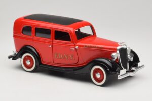 Ford Sedan Piros Solido 1:18 8066 Fém – 6. kép a 8-ből
