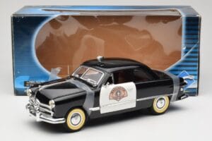 Ford Sedan Washington State Police Solido 1:18 8158 Fém – 8. kép a 8-ből