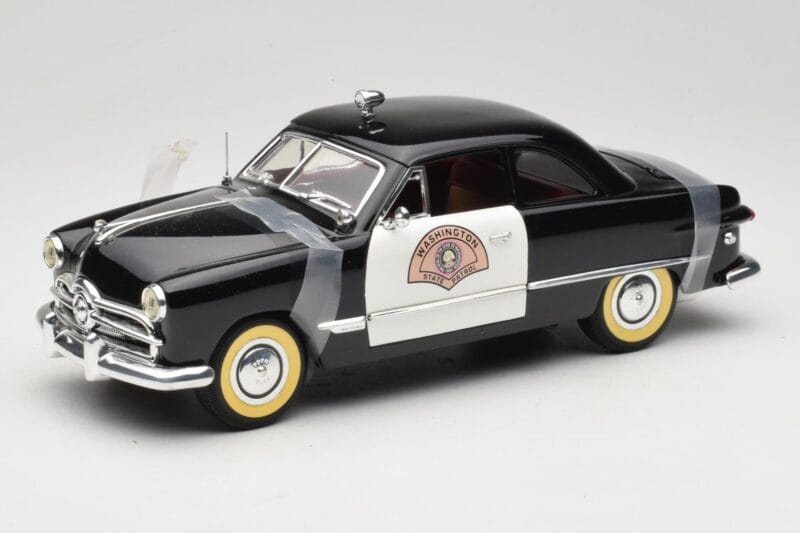 Ford Sedan Washington State Police Solido 1:18 8158 Fém