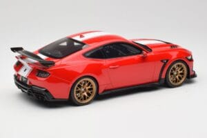 Ford Shelby Mustang Super Snake Piros GT Spirit 1:18 GT531 Gyanta – 2. kép a 6-ből