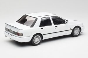 Ford Sierra RS Cosworth 4x4 Fehér MCG 1:18 MCG18353 Fém – 2. kép a 6-ből