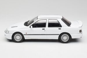 Ford Sierra RS Cosworth 4x4 Fehér MCG 1:18 MCG18353 Fém – 3. kép a 6-ből