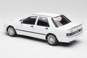 Ford Sierra RS Cosworth 4x4 Fehér MCG 1:18 MCG18353 Fém – 5. kép a 6-ből
