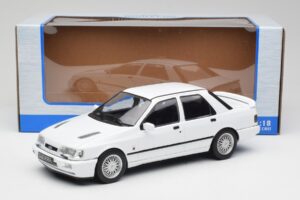 Ford Sierra RS Cosworth 4x4 Fehér MCG 1:18 MCG18353 Fém – 6. kép a 6-ből