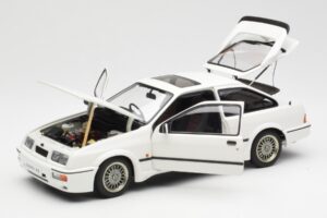 Ford Sierra RS Cosworth Fehér AUTOart 1:18 72862 Fém – 2. kép a 8-ből