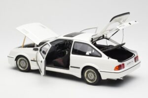 Ford Sierra RS Cosworth Fehér AUTOart 1:18 72862 Fém – 5. kép a 8-ből