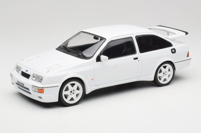 Ford Sierra RS Cosworth Fehér IXO 1:18 18CMC121 Fém