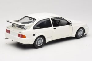 Ford Sierra RS Cosworth Fehér Minichamps 1:18 150084000 Fém – 3. kép a 8-ből
