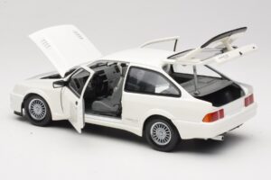 Ford Sierra RS Cosworth Fehér Minichamps 1:18 150084000 Fém – 5. kép a 8-ből