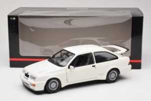 Ford Sierra RS Cosworth Fehér Minichamps 1:18 150084000 Fém – 8. kép a 8-ből
