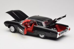 Ford Thunderbird Fekete Anson 1:18 30344 Fém – 5. kép a 8-ből