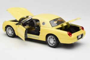 Ford Thunderbird Show Car Sárga Maisto 1:18 50336 Fém – 5. kép a 8-ből