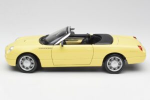 Ford Thunderbird Show Car Sárga Maisto 1:18 50335 Fém – 4. kép a 8-ből