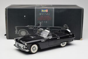 Ford Thunderbird Kabrió Fekete Revell 1:18 8818-M1 Fém – 8. kép a 8-ből