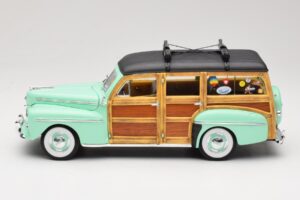 Ford Woody Panel Wagon Mentazöld Road Signature 1:18 20028 Fém – 4. kép a 8-ből