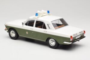 GAZ Volga GAZ-24 Rendőrség MCG 1:18 MCG18015 Fém – 5. kép a 6-ből