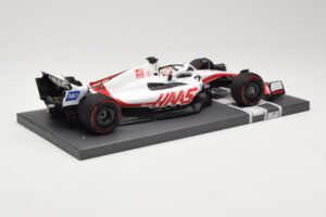 Haas VF-22 #20 K. Magnussen Bahrain GP 2022 Minichamps 1:18 117220120 Fém – 3. kép a 6-ből