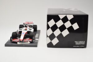 Haas VF-22 #20 K. Magnussen Bahrain GP 2022 Minichamps 1:18 117220120 Fém – 6. kép a 6-ből