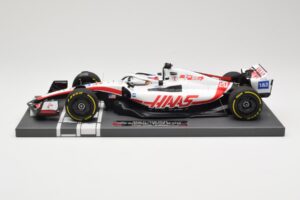 Haas VF-22 #20 K. Magnussen British GP 2022 Minichamps 1:18 117221020 Fém