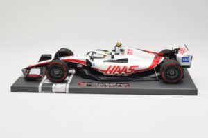 Haas VF-22 #47 M. Schumacher Bahrain GP 2022 Minichamps 1:18 117220147 Fém