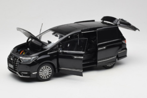 Honda Elysion Sötétkék OEM 1:18 26701 Fém – 2. kép a 8-ből