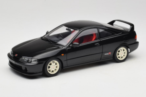 Honda Integra Type R DC2 Pre-Facelift Flamenco Black Pearl MotorHelix 1:18 M85203 Fém