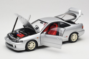 Honda Integra Type R DC2 Pre-Facelift Vogue Silver Metallic MotorHelix 1:18 M85202 Fém – 2. kép a 8-ből