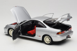Honda Integra Type R DC2 Pre-Facelift Vogue Silver Metallic MotorHelix 1:18 M85202 Fém – 5. kép a 8-ből