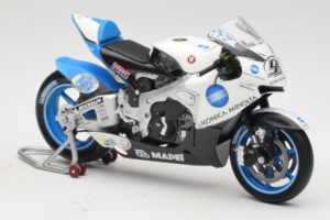 Honda RC212V #56 S. Nakano Konica Minolta Honda MotoGP 2007 Minichamps 1:18 112071056 Fém – 4. kép a 6-ből