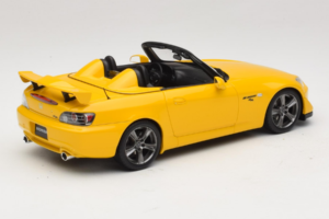 Honda S2000 AP2 CR New Indy Yellow Pearl Otto 1:18 OT1231 Gyanta – 2. kép a 6-ből