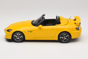 Honda S2000 AP2 CR New Indy Yellow Pearl Otto 1:18 OT1231 Gyanta – 3. kép a 6-ből