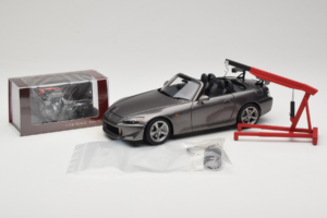 Honda S2000 AP2 Type S Moon Rock Metallic MotorHelix 1:18 M85111 Fém – 2. kép a 9-ből