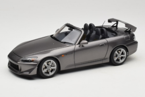 Honda S2000 AP2 Type S Moon Rock Metallic MotorHelix 1:18 M85111 Fém