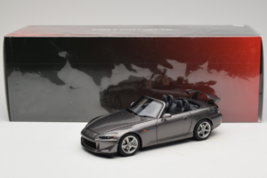 Honda S2000 AP2 Type S Moon Rock Metallic MotorHelix 1:18 M85111 Fém – 9. kép a 9-ből