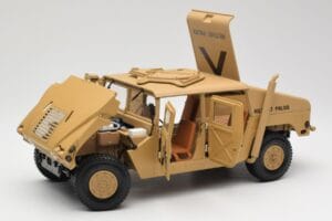 Hummer H1 AM General Military Police Exoto 1:18 01801 Fém – 2. kép a 8-ből