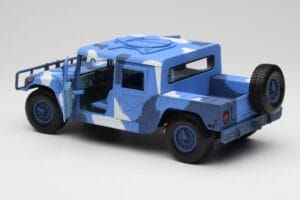 Hummer H1 Humvee Kék & Fehér Motormax 1:18 73157 Fém – 5. kép a 8-ből