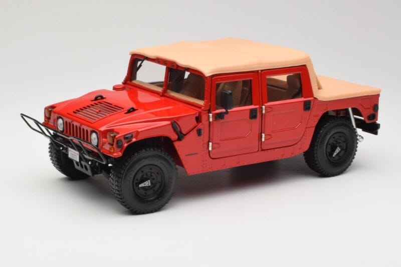 Hummer H1 Soft Top Piros Exoto 1:18 01805 Fém