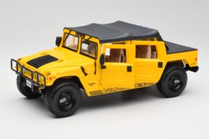 Hummer H1 Soft Top Sárga Maisto 1:18 56041 Fém – 2. kép a 8-ből