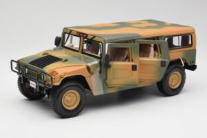 Hummer H1 Station Wagon Military Maisto 1:18 56049 Fém – 2. kép a 8-ből