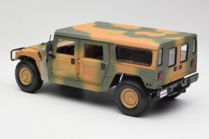 Hummer H1 Station Wagon Military Maisto 1:18 56049 Fém – 7. kép a 8-ből