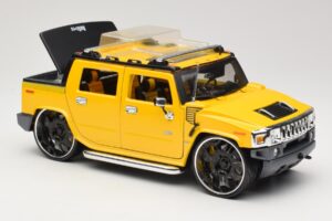 Hummer H2 SUT Concept Sárga Maisto 1:18 31067 Fém – 6. kép a 8-ből