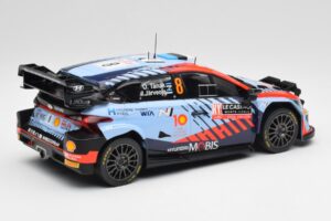 Hyundai i20 N Rally1 WRC #8 O. Tänak / M. Järveoja Rally Monte Carlo Night Version 2024 IXO 1:18 18RMC195 Fém – 2. kép a 6-ből
