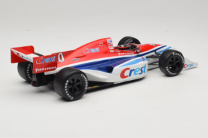 Dallara IndyCar Crest #40 J. Miller 1999 Maisto 1:18 31111 Fém – 2. kép a 6-ből