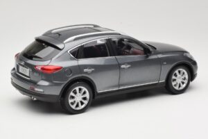 Infiniti EX25 J50 Grey Metallic Paudi 1:18 81L0049 Fém – 3. kép a 8-ből