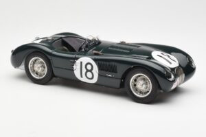 Jaguar C-Type #18 T. Rolt / D. Hamilton 24 Hours of Le Mans Winner 1953 CMC 1:18 M-195 Fém – 4. kép a 6-ből