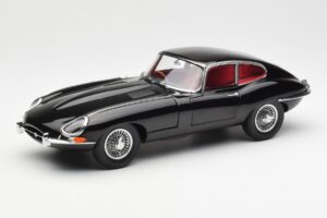 Jaguar E-Type 3.8 Series 1 Fekete Kyosho 1:18 08954BK Fém