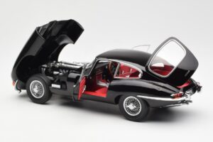 Jaguar E-Type 3.8 Series 1 Fekete Kyosho 1:18 08954BK Fém – 5. kép a 8-ből
