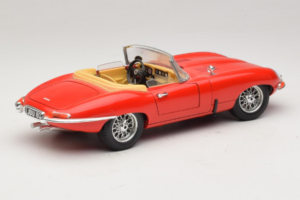 Jaguar E-Type Series 1 Kabrió Piros Bburago 1:18 3038 Fém – 3. kép a 8-ből