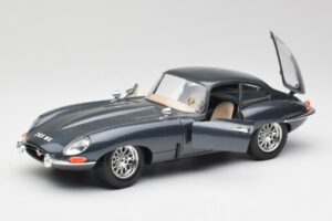 Jaguar E-Type Szürke Bburago 1:18 30018 Fém – 2. kép a 8-ből