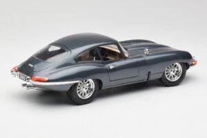 Jaguar E-Type Szürke Bburago 1:18 30018 Fém – 3. kép a 8-ből